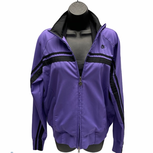 Nike Jackets & Blazers - Nike Violet and Black Windbreaker Woman’s Large